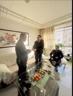 春節(jié)前夕酒泉市國(guó)資委領(lǐng)導(dǎo)看望慰問敦煌種業(yè)老干部老黨員、困難職工